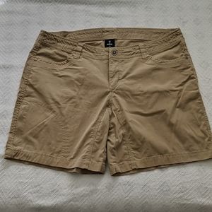 Kuhl women's trail shorts size 14